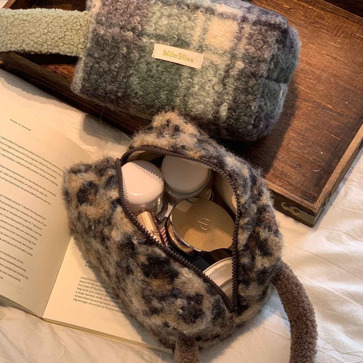 Customized Winter Lamb Fleece  - огляд і ціна High Luxury Skincare